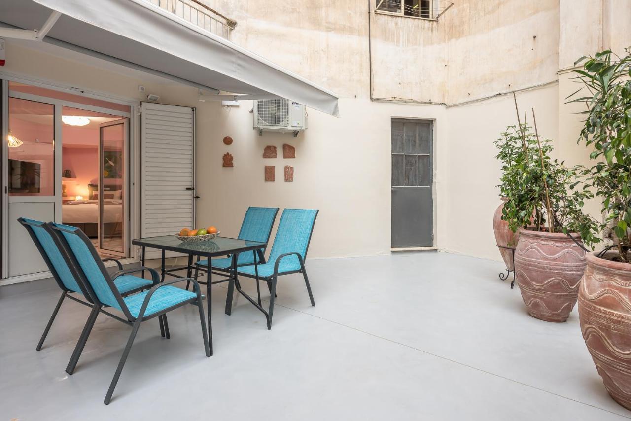 The Courtyard Oasis Apartment Athens Exterior photo