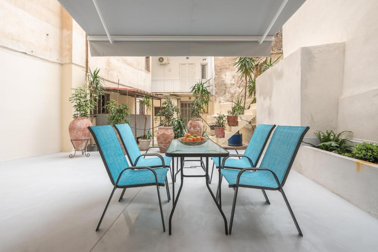 The Courtyard Oasis Apartment Athens Exterior photo